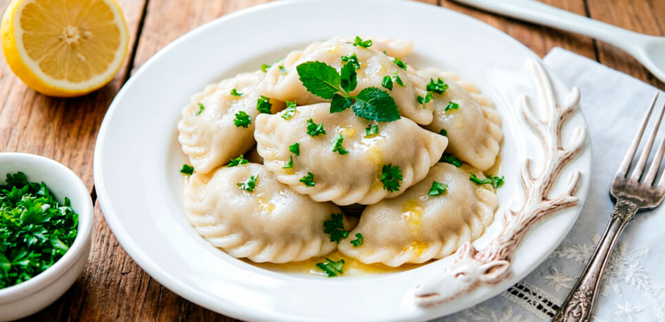 Prigotovlenie-pelmeney-khinkali-ravioli-i-mant-ii